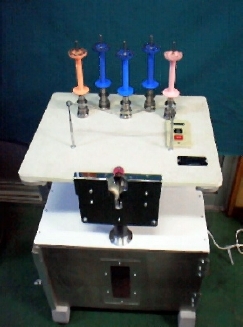 unraveller.jpg (56k)